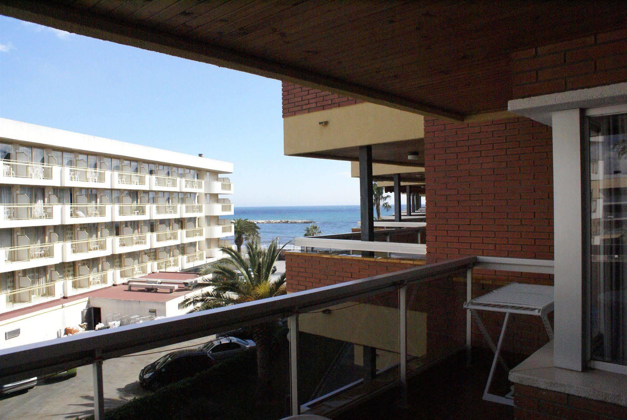 Apartaments Voralmar - Mas D'En Gran كامبريلس المظهر الخارجي الصورة